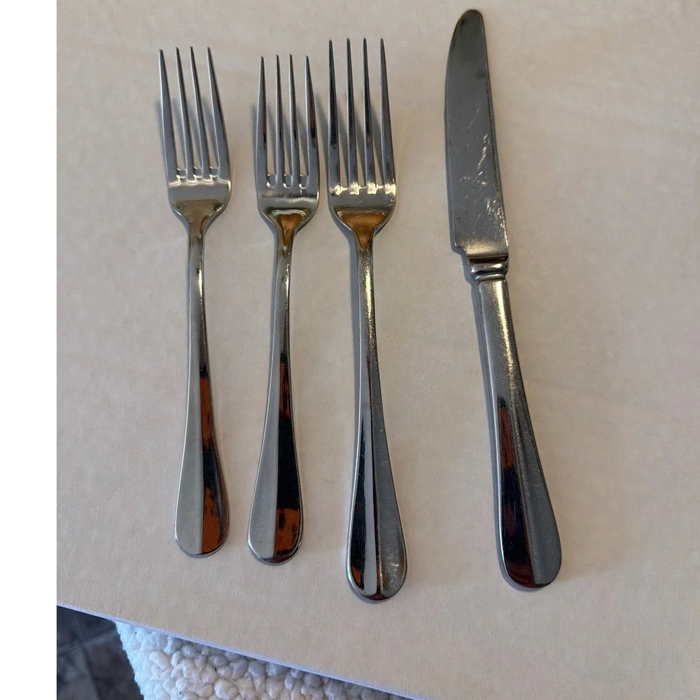 4pc Baguette Stainless Steel Flatware Set  Wallace Silver